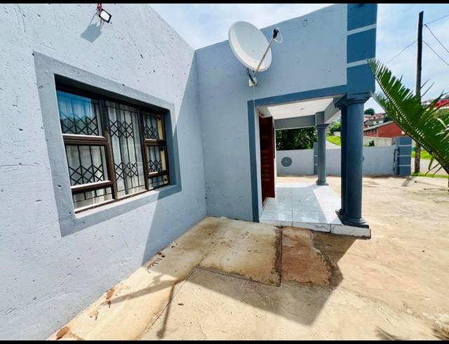2 BEDROOM HOUSE FOR SALE IN KWAMASHU